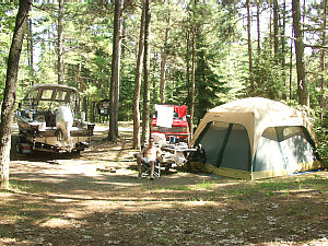 Escape to Serenity: Michigan's DeTour Campground - Your Gateway to the Straits